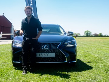 Andrzej Piaseczny i Lexus LS 500
